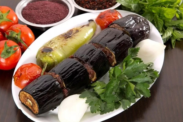 Patlıcanlı Kebap